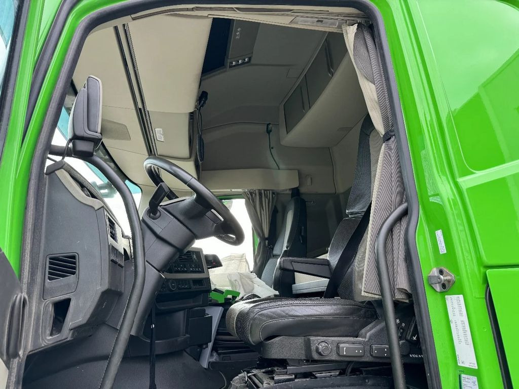 Камион влекач Volvo FH 460 6X2 EURO 6 + STEERING AXLE + HYDRAULICS: слика 14