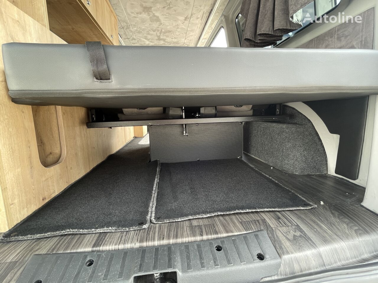Кампер комбе Volkswagen T6 MERCUS CAMPER CALIFORNIA: слика 28