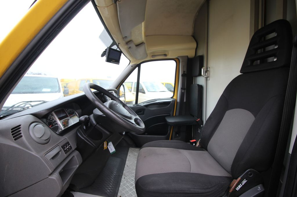 Комбе фургон Iveco C30C Daily KURZ/ Regalsystem/ Koffer/Luftfeder: слика 8