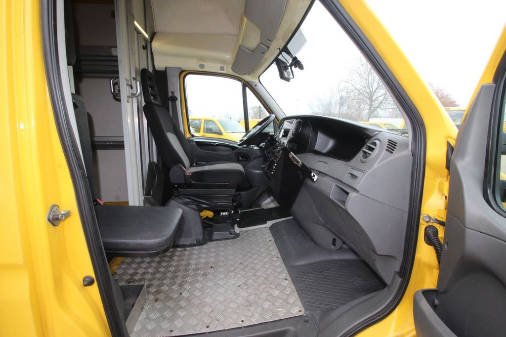 Комбе фургон Iveco C30C Daily KURZ/ Regalsystem/ Koffer/Luftfeder: слика 10