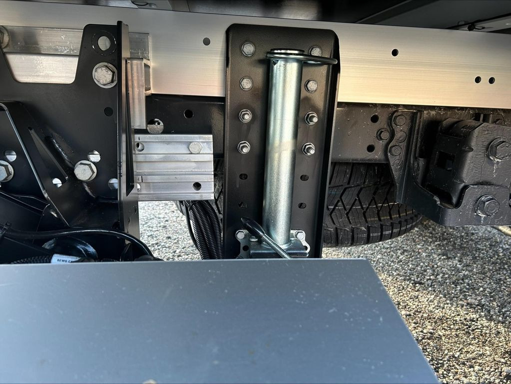 Нов Комбе фургон Iveco Daily Koffer 35S14H 100 kW (136 PS), Schaltge...: слика 13