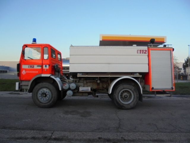 Противпожарен камион Renault C A07 C1: слика 12