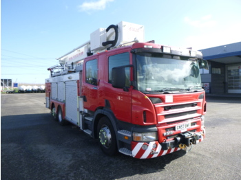 Противпожарен камион Scania P310 6x2 RHD fire truck + pump, ladder & manlift: слика 2