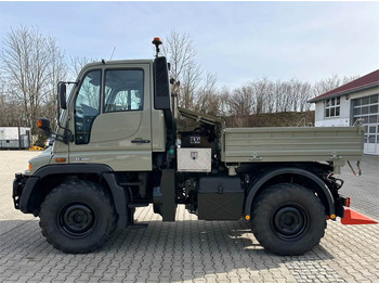 Unimog U300 405 01313 mit Rahmenwinde  - Комунално/ Специјално возило, Камион со платформа: слика 4
