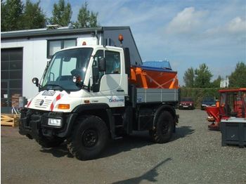 Комунално/ Специјално возило Unimog U300,U400,U500,U1400: слика 1