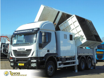 Вакуумски камион IVECO Trakker