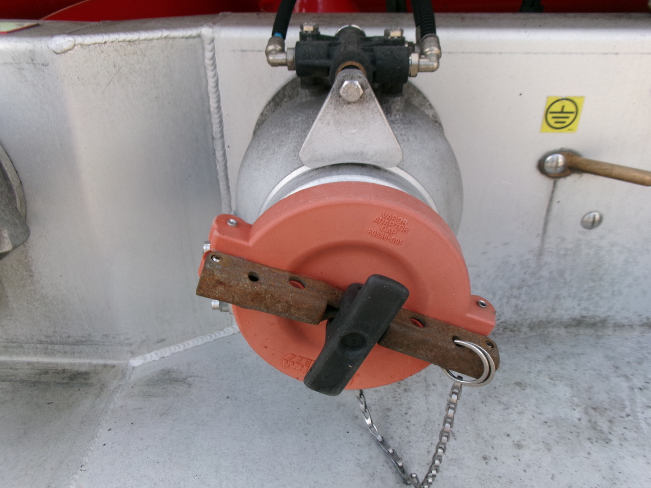 Полуприколка цистерна за транспорт на гориво Feldbinder Fuel tank alu 44.6 m3 + pump: слика 18