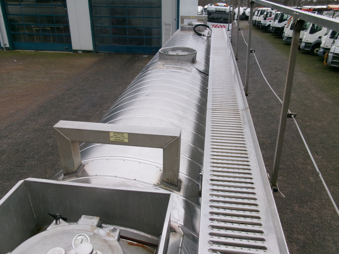 Полуприколка цистерна за транспорт на хемикалии Maisonneuve Chemical tank inox 22.3 m3 / 1 comp: слика 8