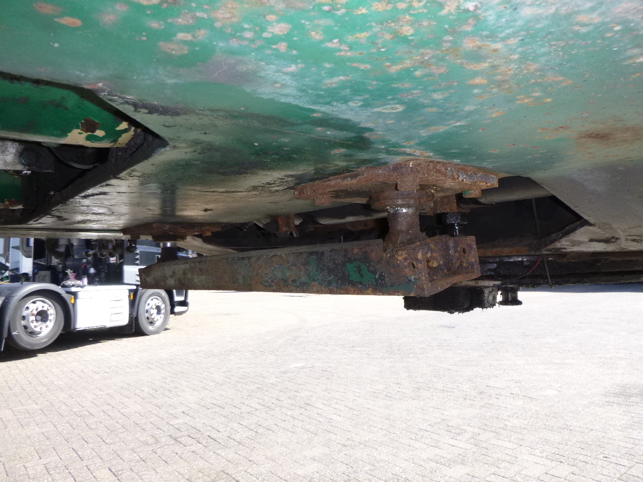 Полуприколка за низок утовар Nooteboom 3-axle lowbed trailer 33 t / extendable 8.5 m: слика 13