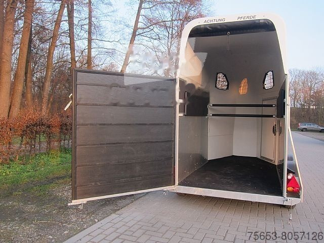 Нов Приколка за добиток Cheval Liberté Gold One Eco Aluboden single horse trailer: слика 8