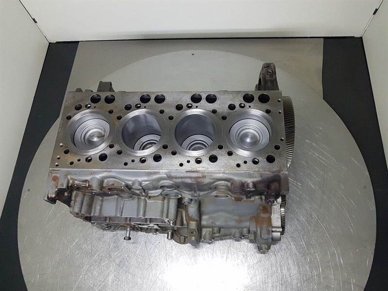 Мотор за Градежна машина Claas TORION1812-D934A6-Crankcase/Unterblock/Onderblok: слика 10