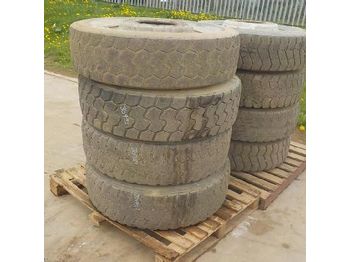  295/80R22.5 Tyre & Rim to suit Hitachi Wheeled Excavator (8 of) - 30931 - Гуми и бандажи