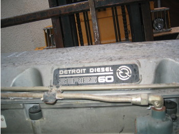 DETROIT Serie 60  11.1 - Мотор