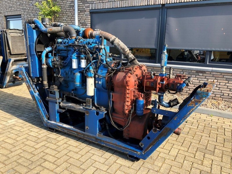 Мотор Sisu Valmet Diesel 74.234 ETA 181 HP diesel enine with ZF gearbox: слика 3