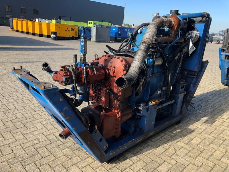 Мотор Sisu Valmet Diesel 74.234 ETA 181 HP diesel enine with ZF gearbox: слика 11