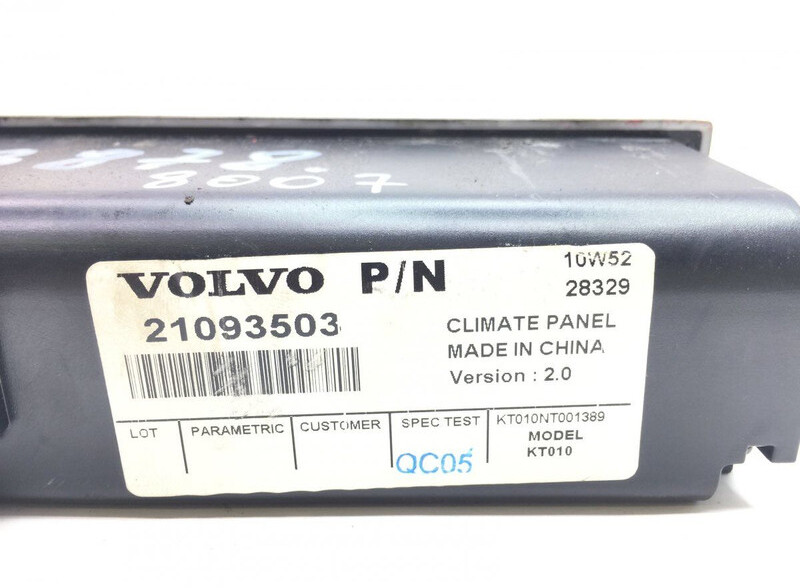 Контролна табла Volvo B9 (01.10-): слика 6