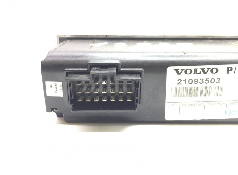 Контролна табла Volvo B9 (01.10-): слика 5