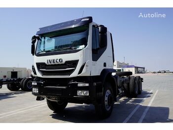 Камион влекач IVECO Trakker