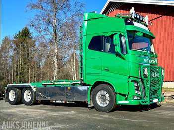 Камион со кука за подигање VOLVO FH16 650