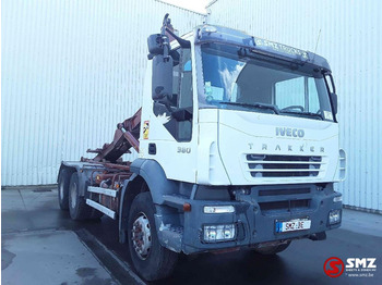 Транспортер на контејнер/ Камион со променливо тело IVECO Trakker