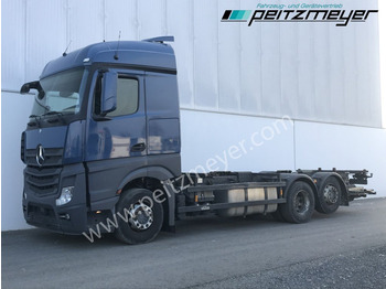 Транспортер на контејнер/ Камион со променливо тело MERCEDES-BENZ Actros 2542
