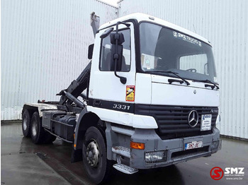 Транспортер на контејнер/ Камион со променливо тело MERCEDES-BENZ Actros 3331