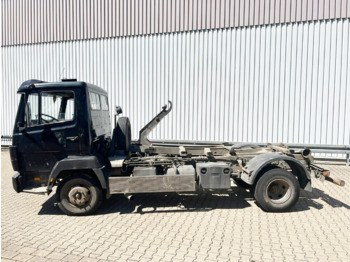 Камион со кука за подигање MERCEDES-BENZ LK 817