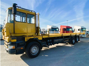 Камион со платформа SCANIA 114