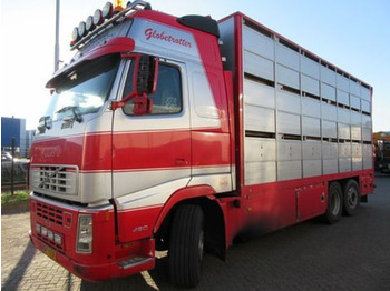 Камион за добиток VOLVO FH12