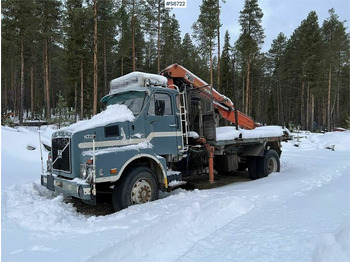 Камион за дрва VOLVO