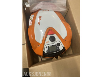 2023 Stihl 632P robotklipper - Земјоделска машина