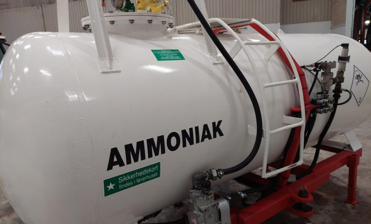 Опрема за наѓубрување, Резервоар за складирање Agrodan Ammoniak-tank med ISO-BUS styr: слика 9