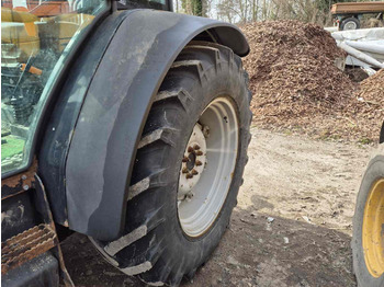 Трактор DEUTZ-FAHR AGROFARM 85: слика 4