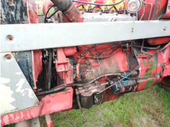 International 844S - Трактор