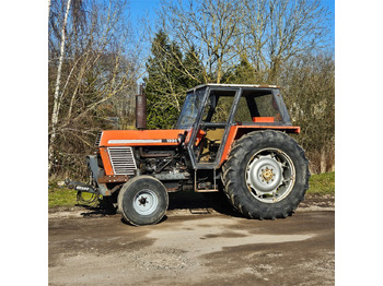 Ursus C-385 - Трактор