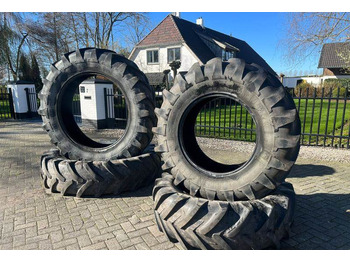 Michelin 18.4R42 16.9R28 - Гума: слика 1