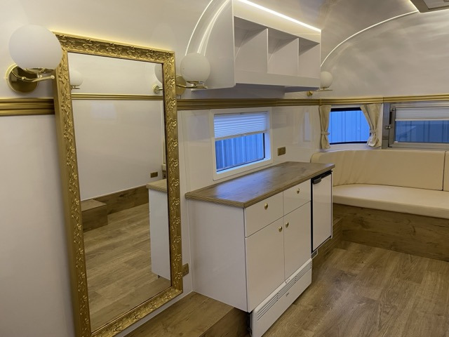 SHINE - American Food Truck - Возила за продажба undefined: слика 37