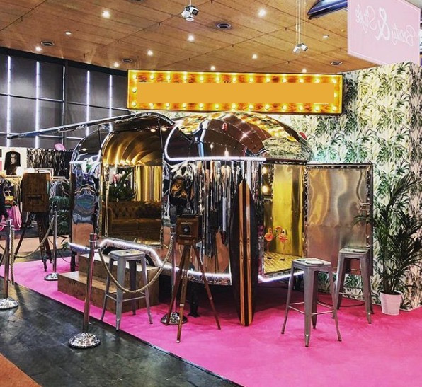 SHINE - American Food Truck - Возила за продажба undefined: слика 36