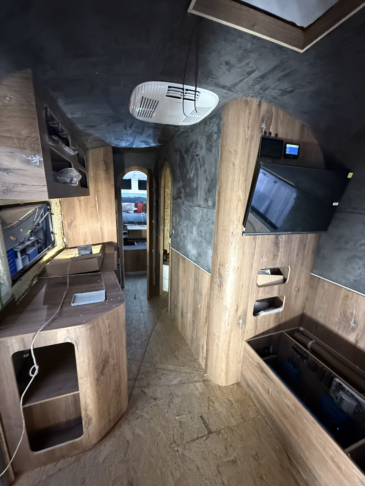 SHINE - American Food Truck - Возила за продажба undefined: слика 24