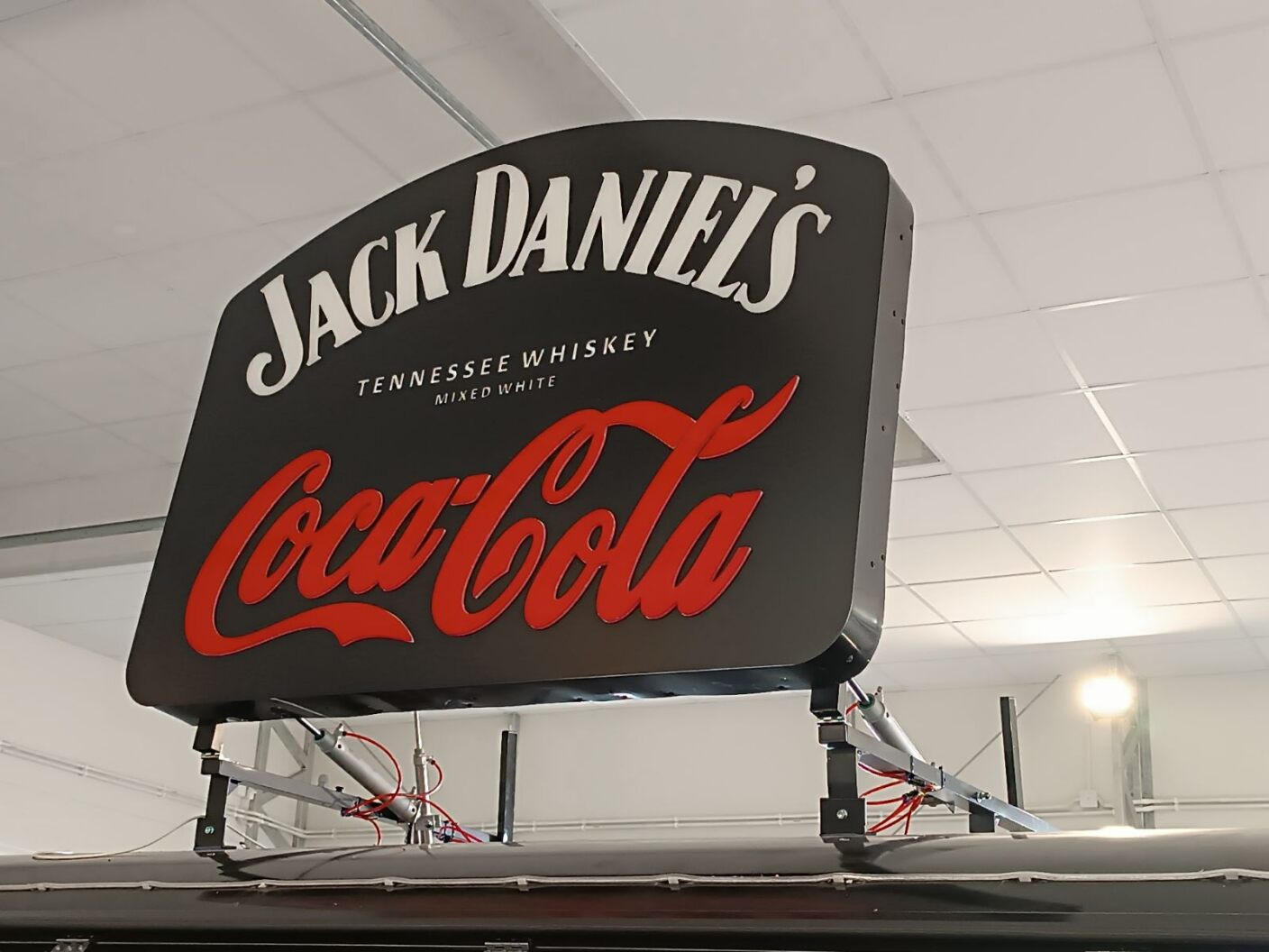 SHINE - American Food Truck - Возила за продажба undefined: слика 20