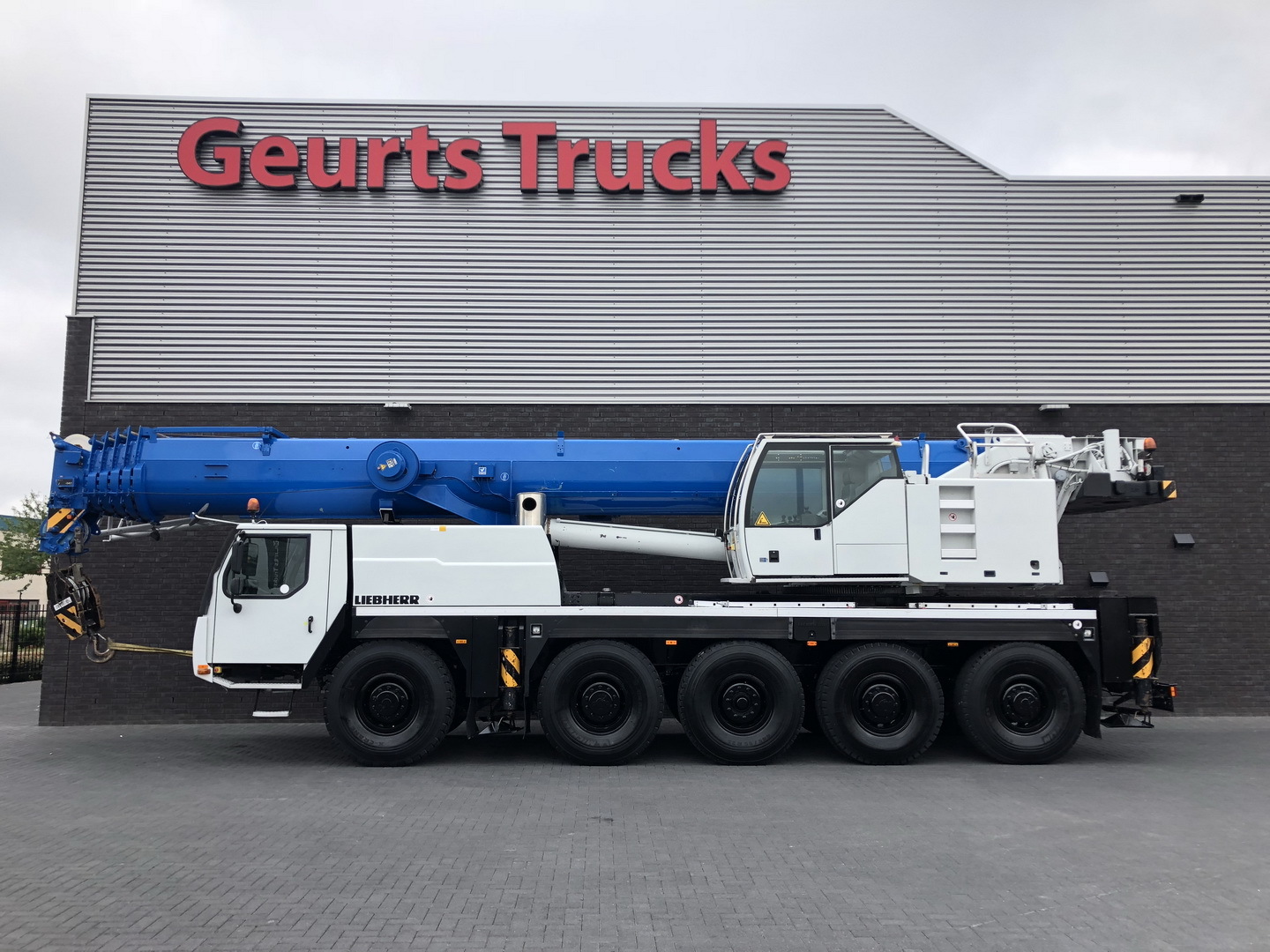 Geurts Trucks B.V. - Камиони влекачи MERCEDES-BENZ - 8x6, клима уред undefined: слика 27