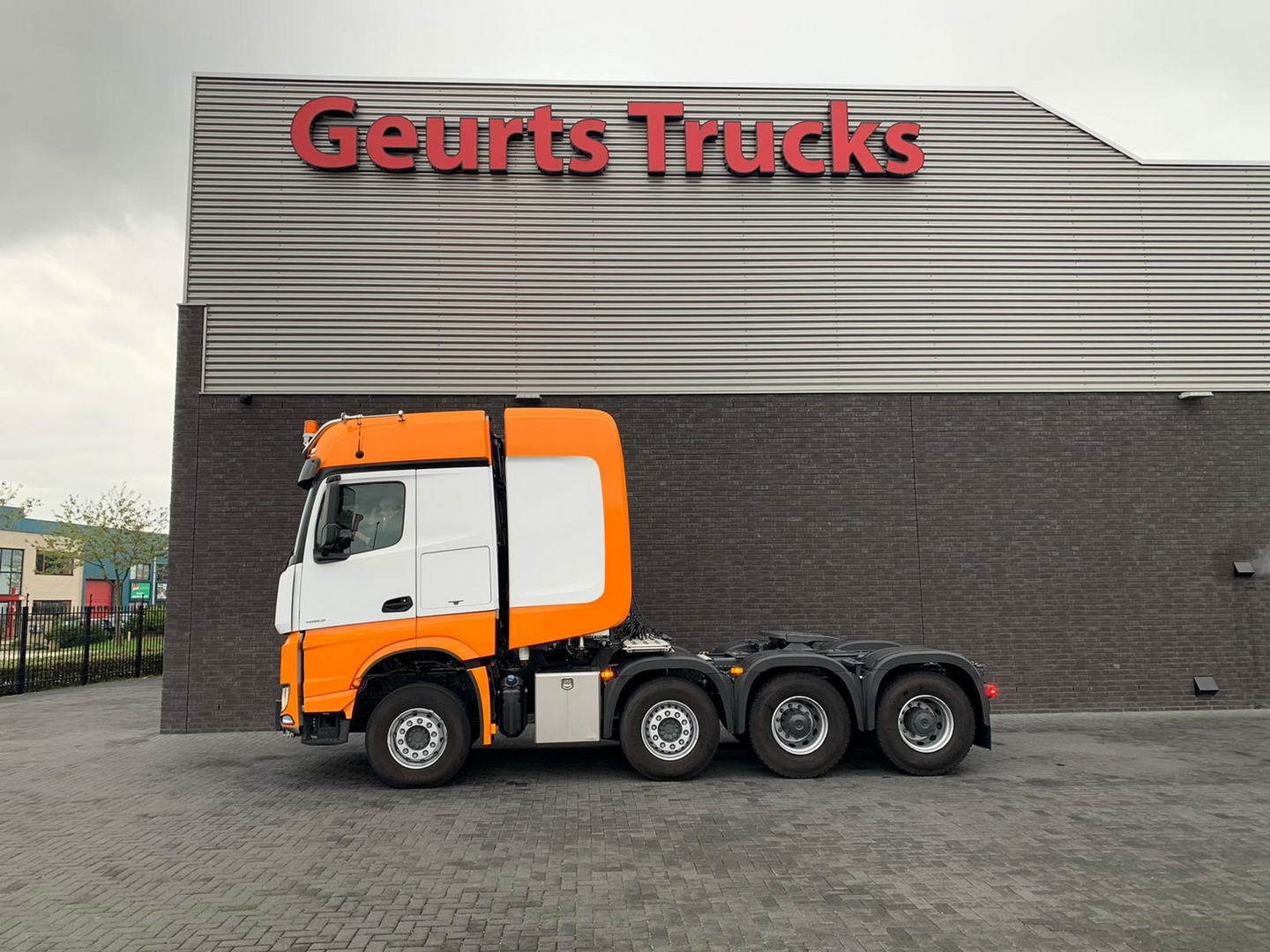 Geurts Trucks B.V. - Камиони влекачи MERCEDES-BENZ - 8x6, клима уред undefined: слика 35