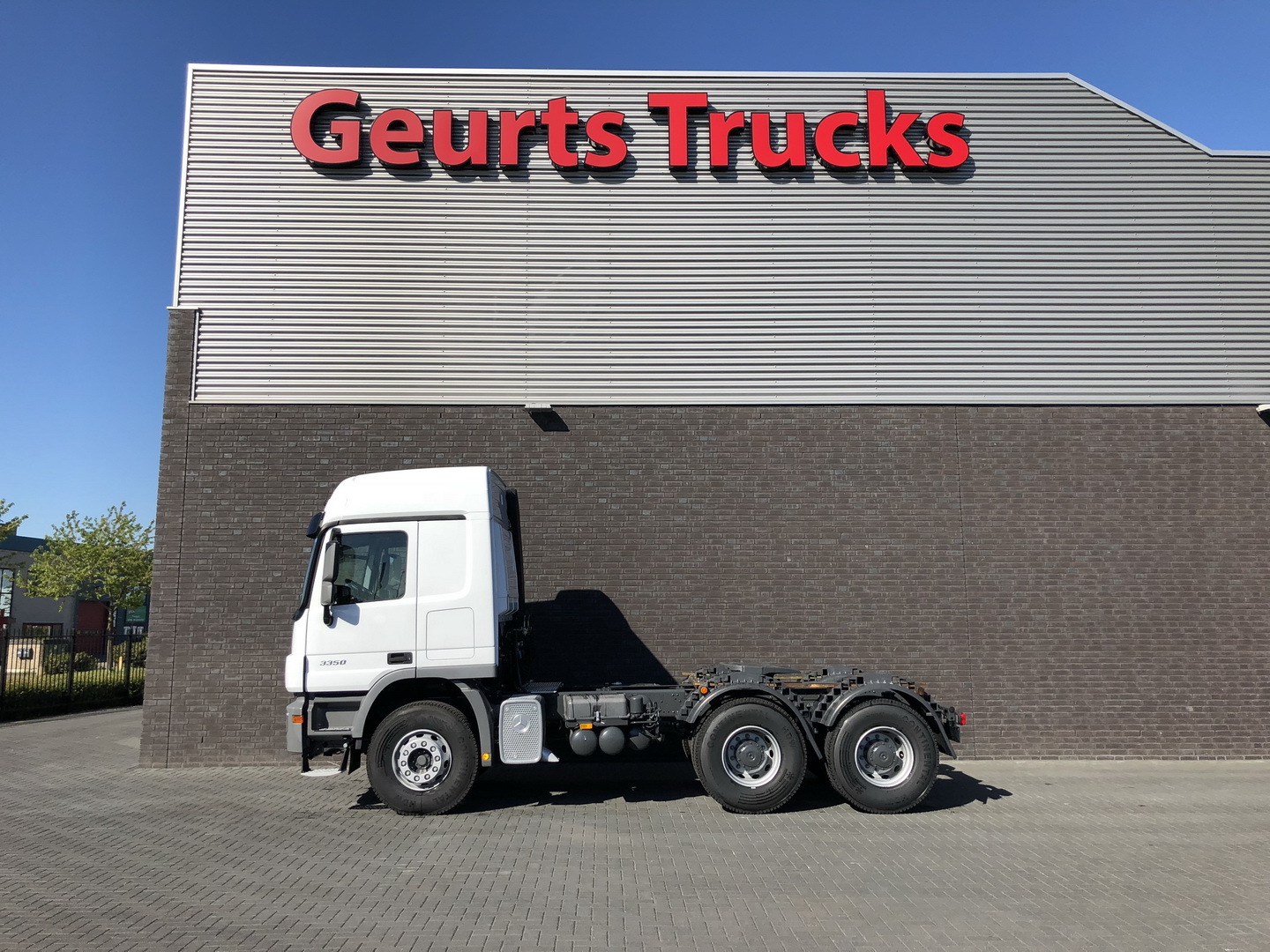 Geurts Trucks B.V. - Камиони влекачи MERCEDES-BENZ - 8x6, клима уред undefined: слика 34