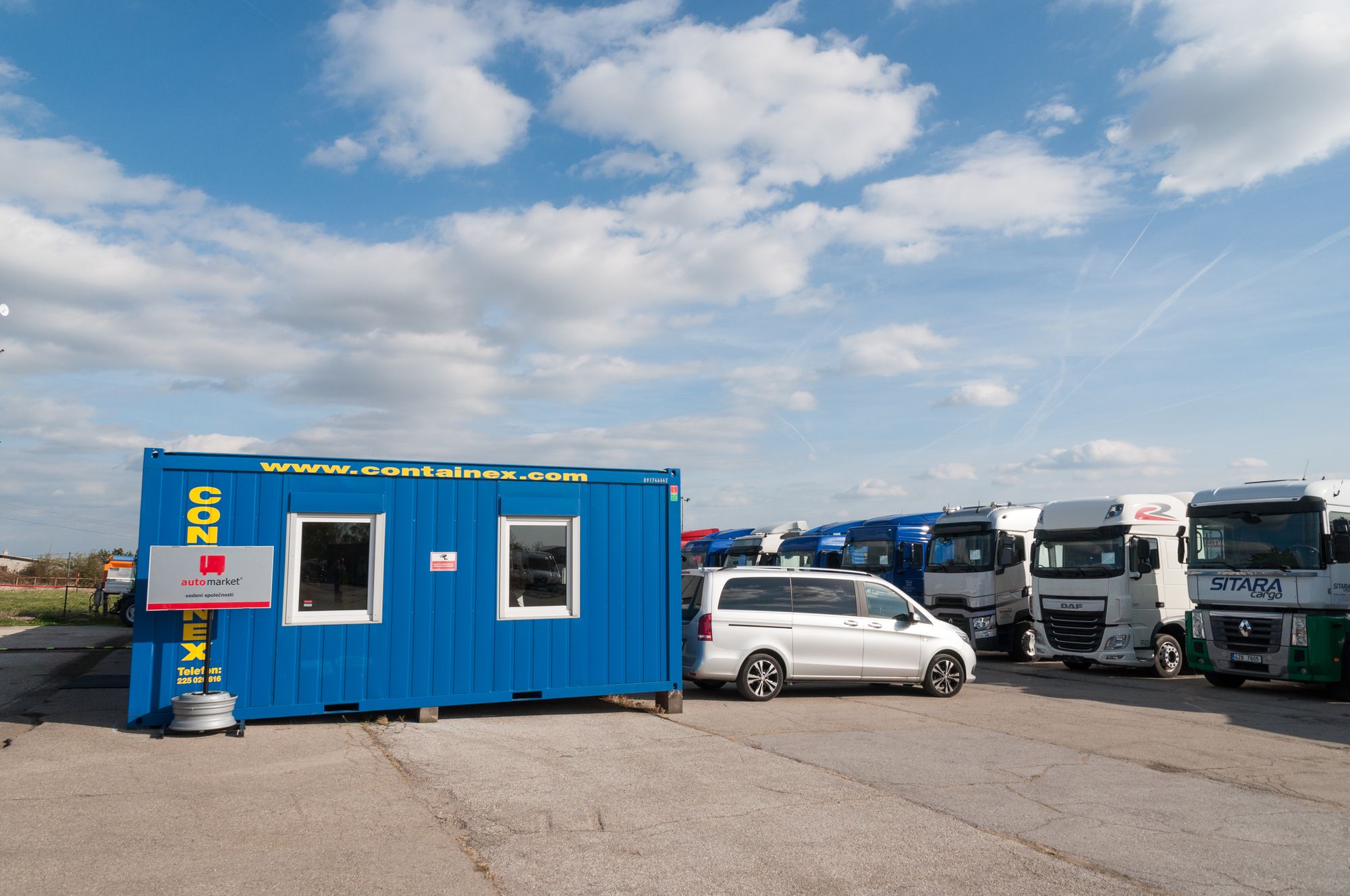 AUTOMARKET TRUCKS s.r.o. - Возила за продажба undefined: слика 2