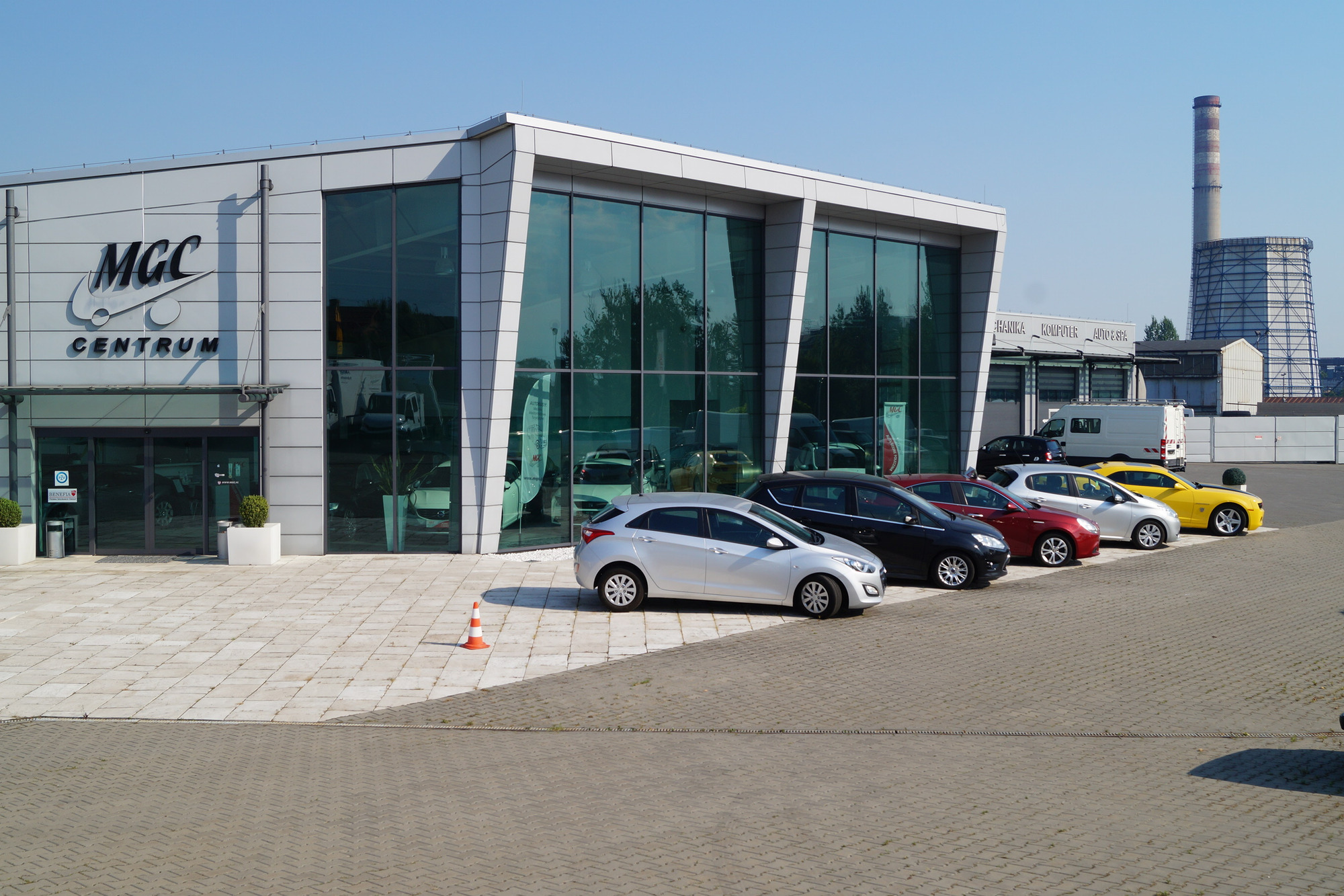 MGC CENTRUM SAMOCHODOW DOSTAWCZYCH - Автобуси - Година: 2012, 4x2, Евро 5 undefined: слика 1