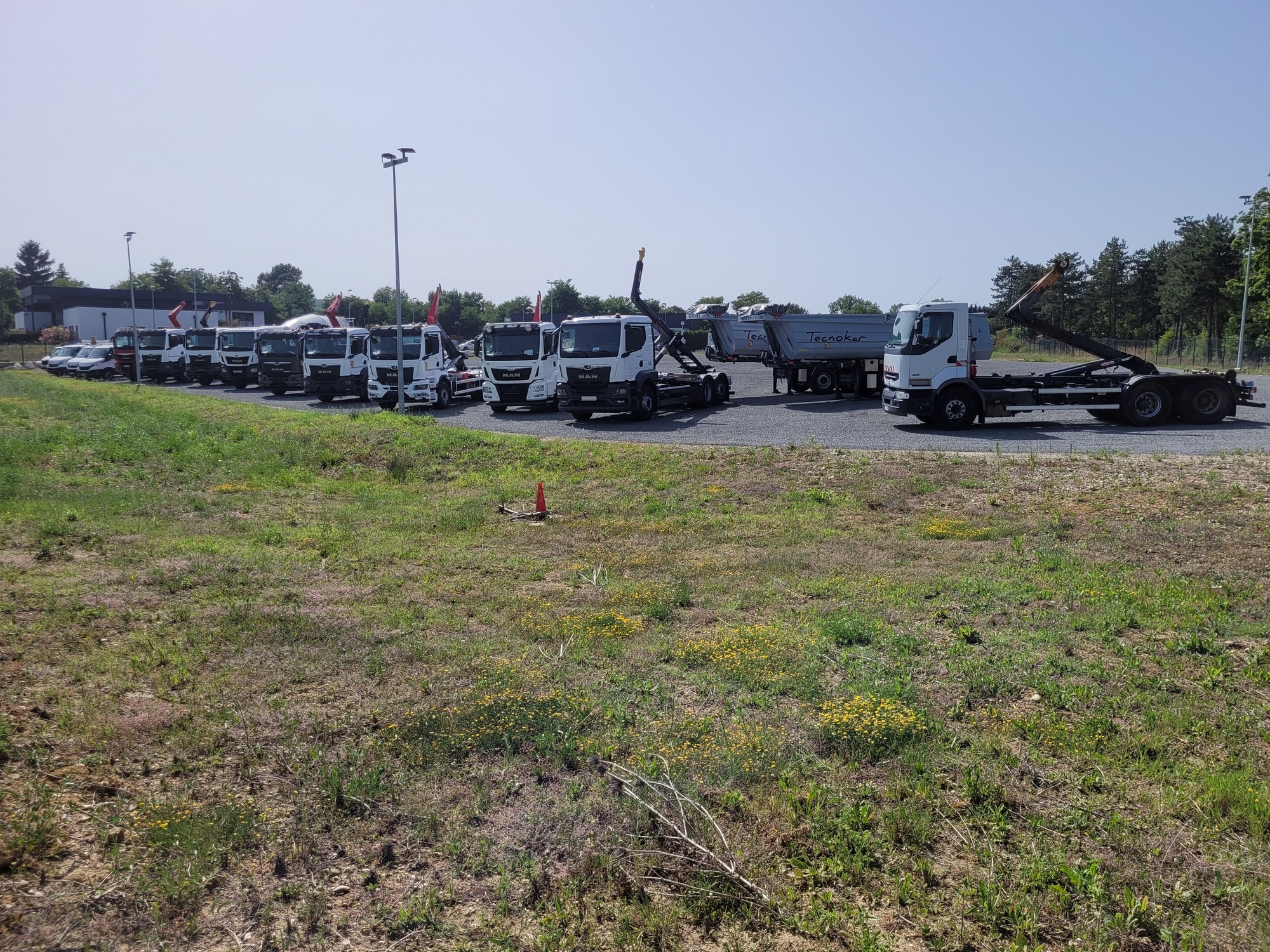 SARL AGVEHICULES undefined: слика 6