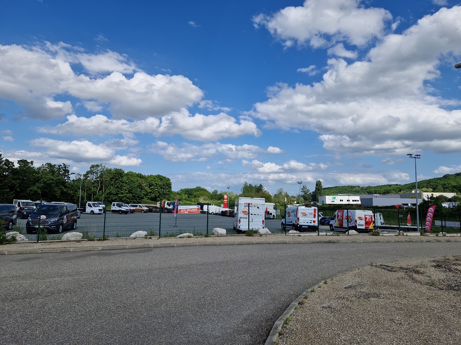 SARL AGVEHICULES undefined: слика 7