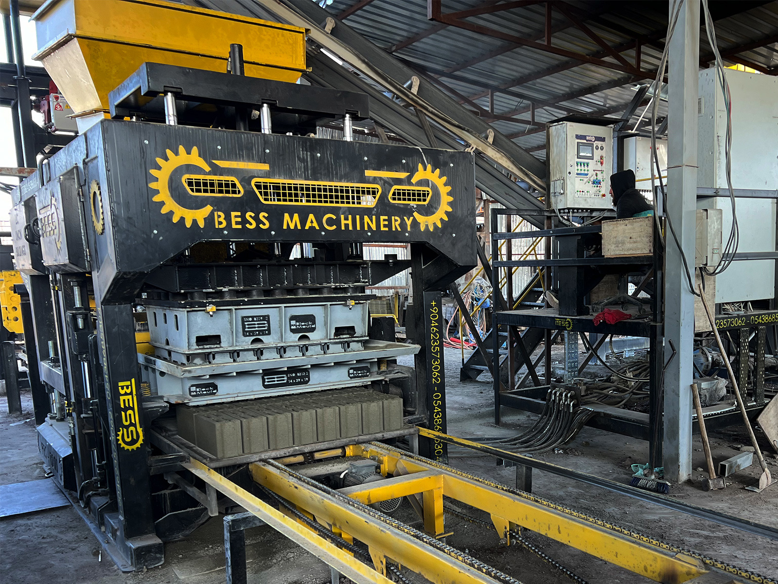 Beyazlı Group undefined: слика 111