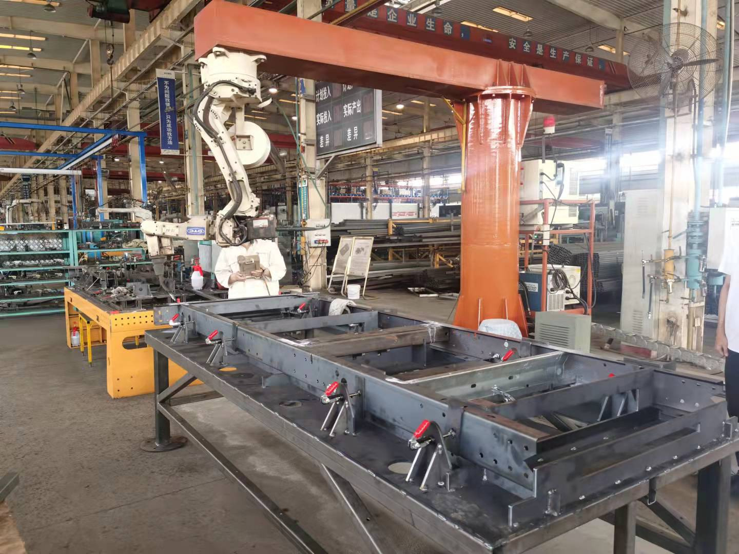 XIAMEN JUSTSUN INTELLIGENT EQUIPMENT CO., LTD - Камиони - Евро 3 undefined: слика 1