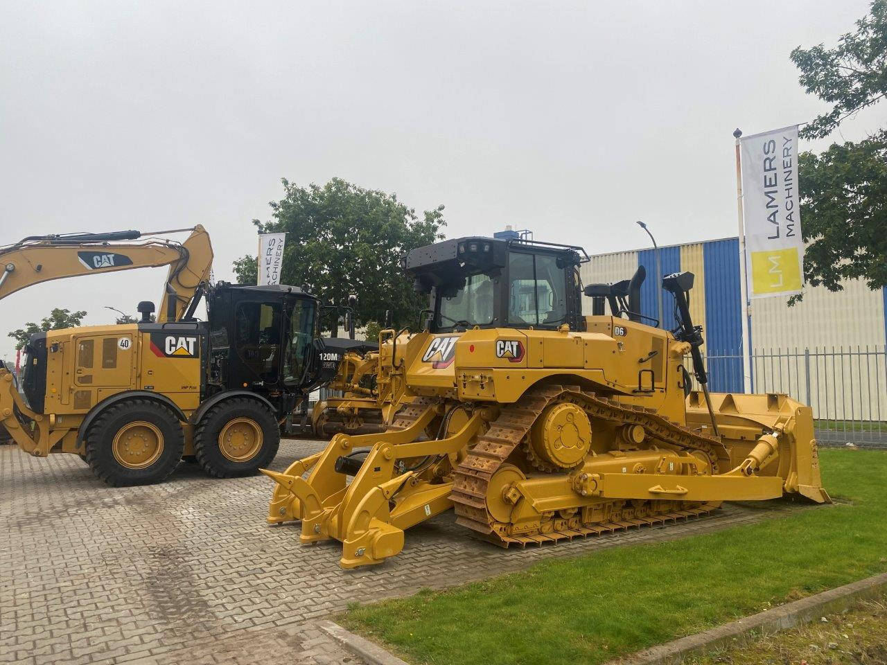 MACHINEHANDEL LAMERS B.V. - Возила за продажба undefined: слика 1